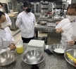 호텔과 학교기업 마카롱제품만들기